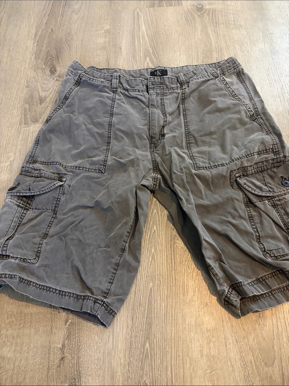 Calvin Klein Men's Cargo Shorts in Charcoal Gray